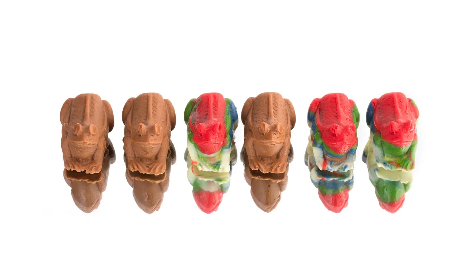 Six frog-shaped bites served at Arzak