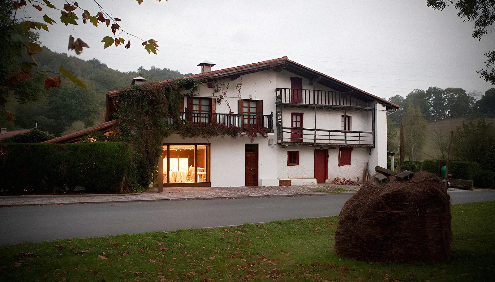 Mugaritz in Errenteria, whitewashed Basque farmhouse with wooden balconies