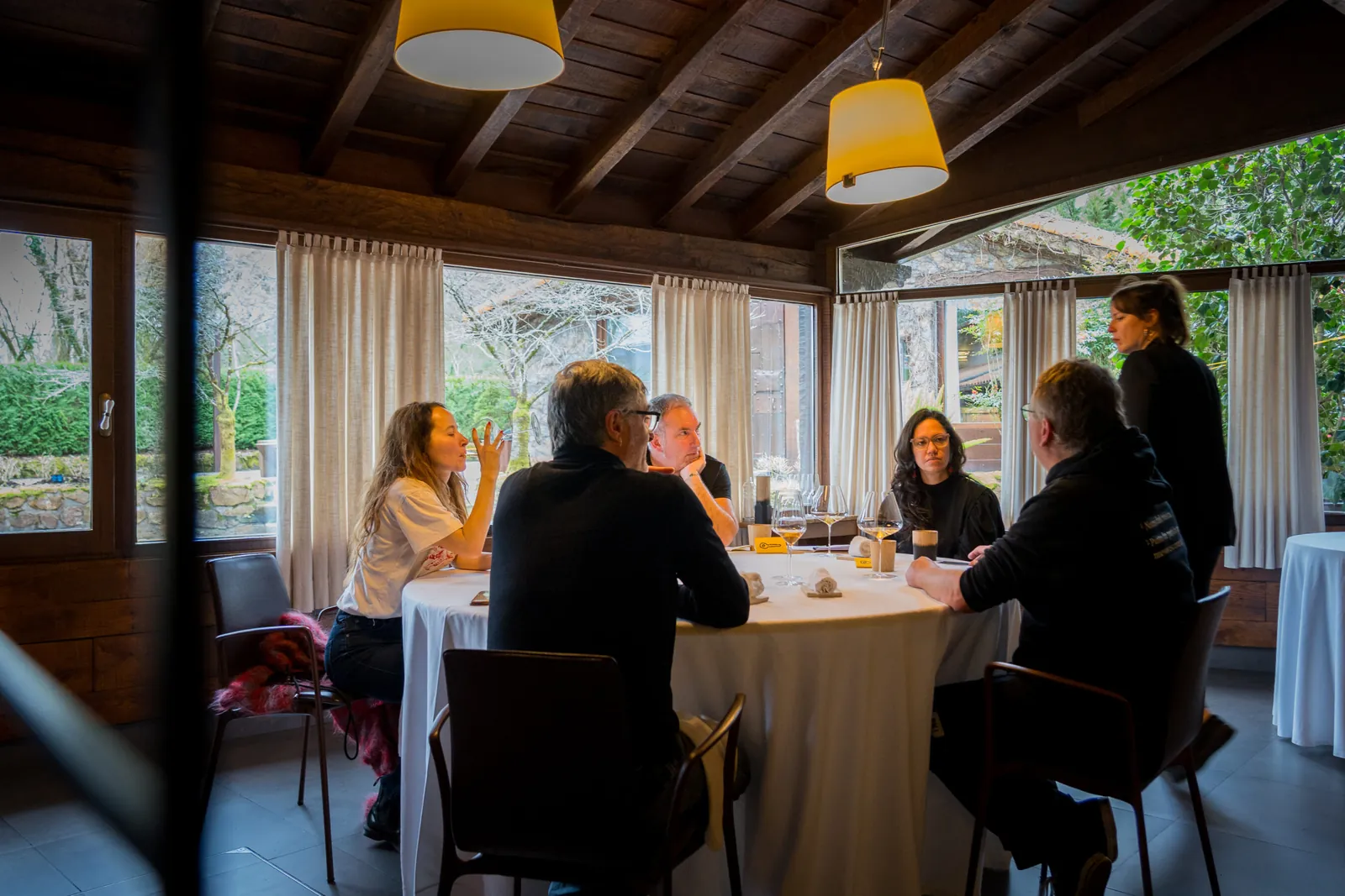 Mugaritz restaurant dining room, round table overlooking the garden in Errenteria