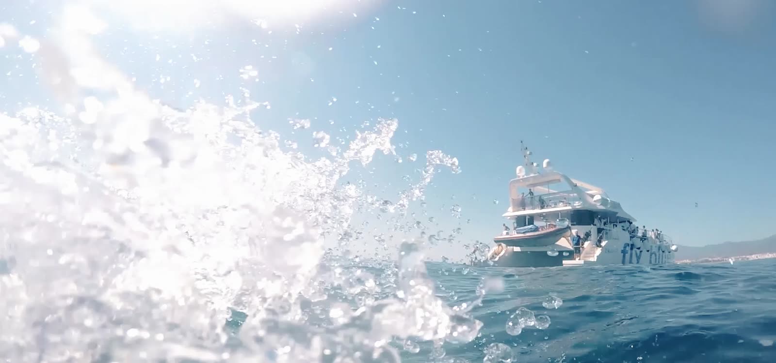 Happn seminar catamaran in Marbella